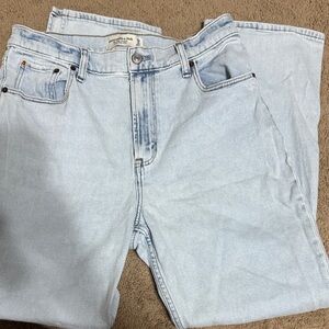 Abercrombie & Fitch Light Wash Denim Jeans: Curve Love - 29 SHORT